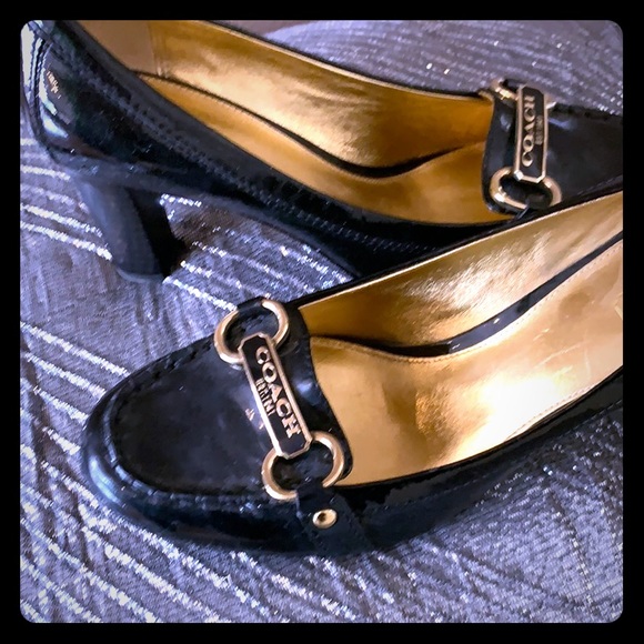 Coach size 7.5 Shoes - Picture 1 of 6